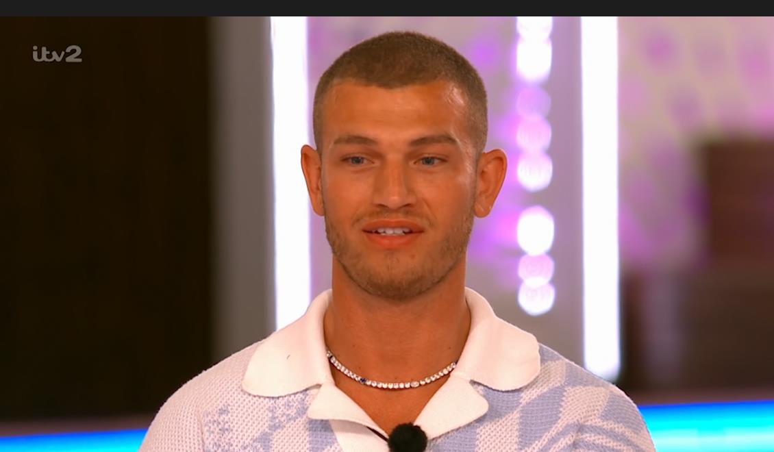Love Island Fans Critique Dramatic Cliffhanger Amid Unveiling of Startling Twist