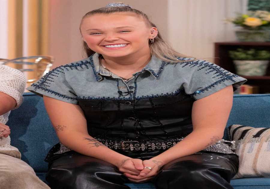 JoJo Siwa Joins Celebrity Bake Off Amid Reality TV Success