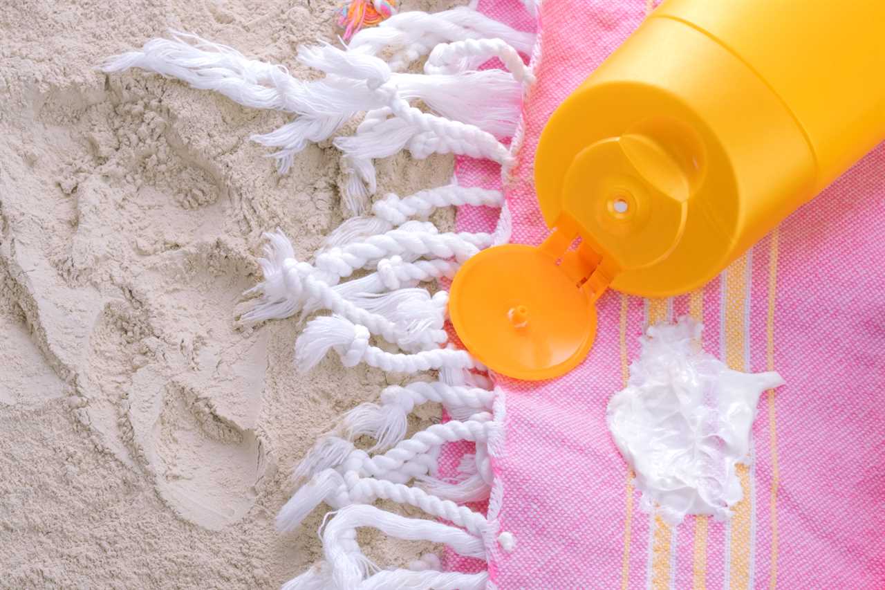 Effective Solutions for Stubborn Sunscreen Stains: Expert Advice Unveiled